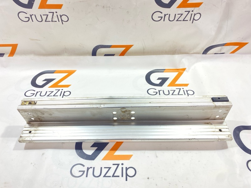 Бампер Nissan Safari VRGY61 TD42T 2000 задний (б/у)