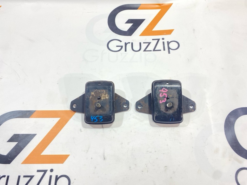 Подушка двигателя Toyota Land Cruiser UZJ100W 2UZ-FE 2005 передняя (б/у)