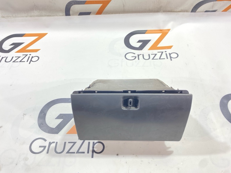 Бардачок Nissan Safari VRGY60 TD42 1990 (б/у)