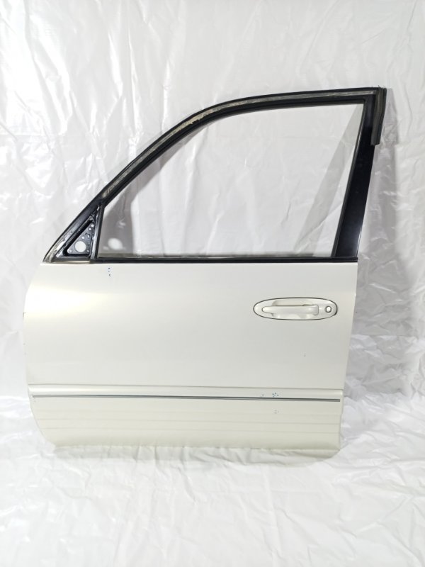 Дверь Toyota Land Cruiser Cygnus UZJ100W 2UZ-FE 2000 передняя левая (б/у)