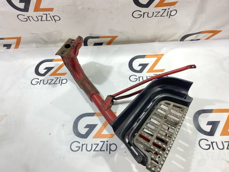 Подножка Isuzu Giga CYJ77W8 6UZ1 2007 правая (б/у)