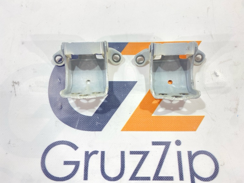 Петля багажника Toyota Land Cruiser UZJ200W 2UZ-FE 2008 (б/у)