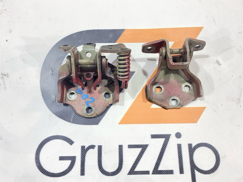 Петля двери Nissan Safari VRGY60 TD42 1990 передняя правая (б/у)