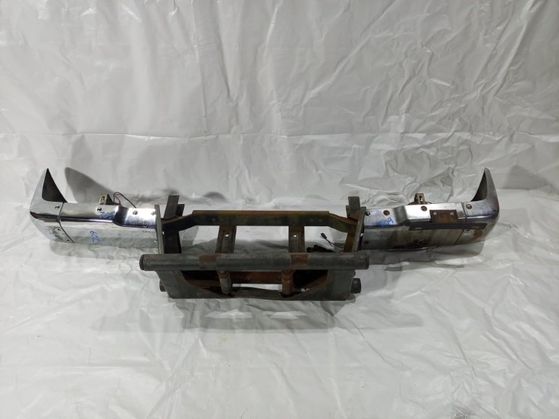 Бампер Nissan Safari VRGY60 TD42 1990 (б/у)