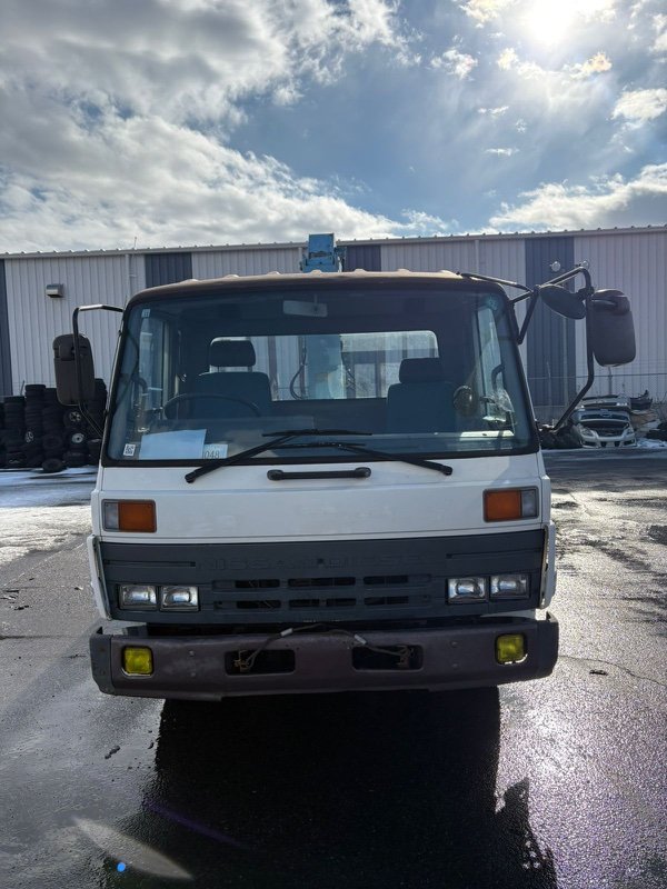 Кабина Nissan Diesel Condor CM87 FE6 1990 (б/у)