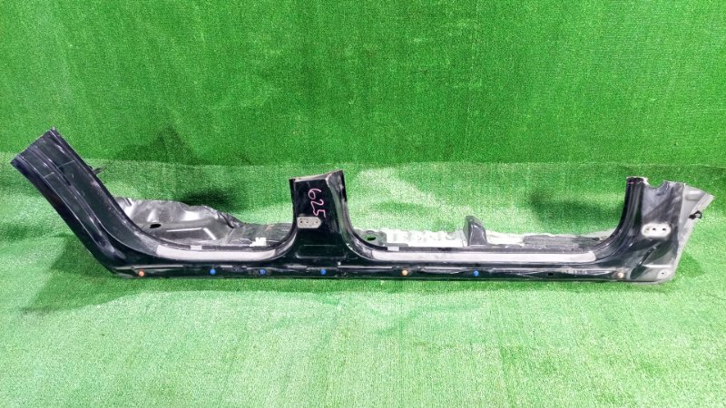 Порог кузовной Toyota Hilux Surf TRN215W 2TR-FE 2005 правый (б/у)