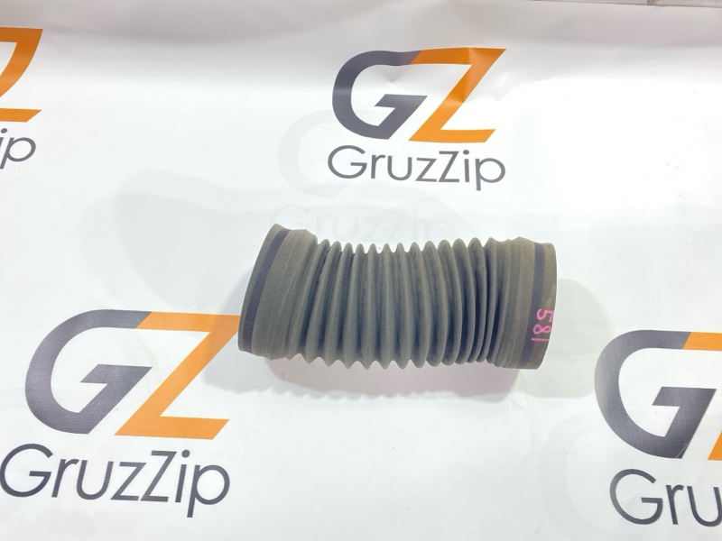 Патрубок воздушного фильтра Nissan Diesel Big Thumb CG48 GE13T 2004 (б/у)