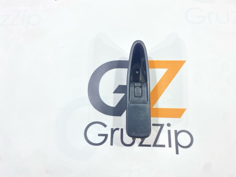 Кнопка стеклоподъемника Isuzu Forward FRR34 6HK1 2003 левая (б/у)