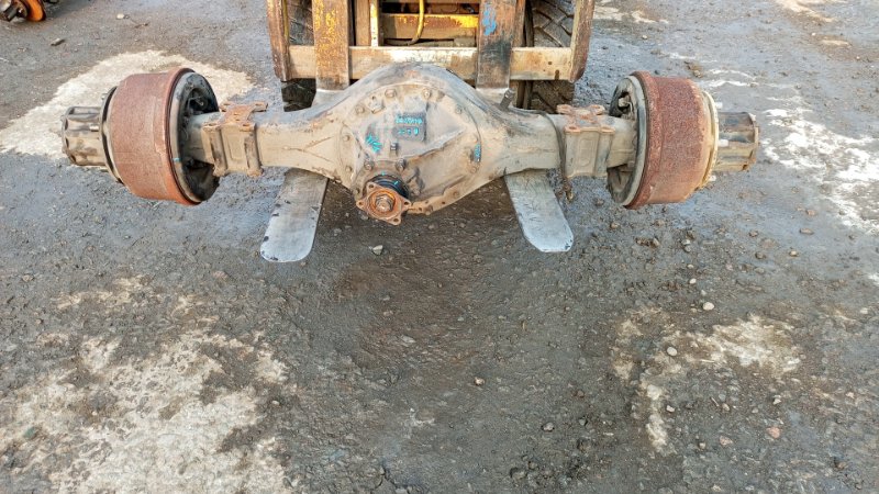 Задний мост Isuzu Forward FRR32 6HE1 1992 (б/у)