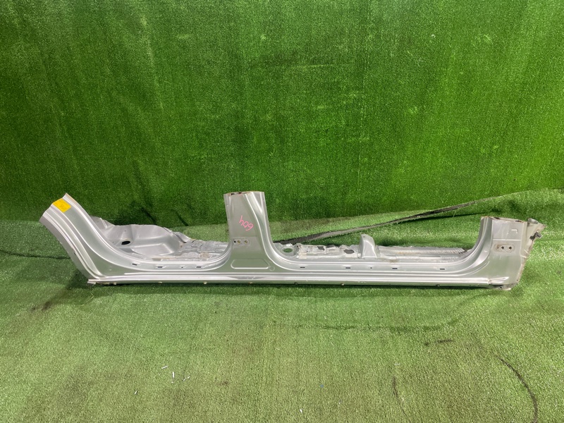 Порог кузовной Toyota Land Cruiser Prado GRJ121W 1GR-FE 2005 правый (б/у)