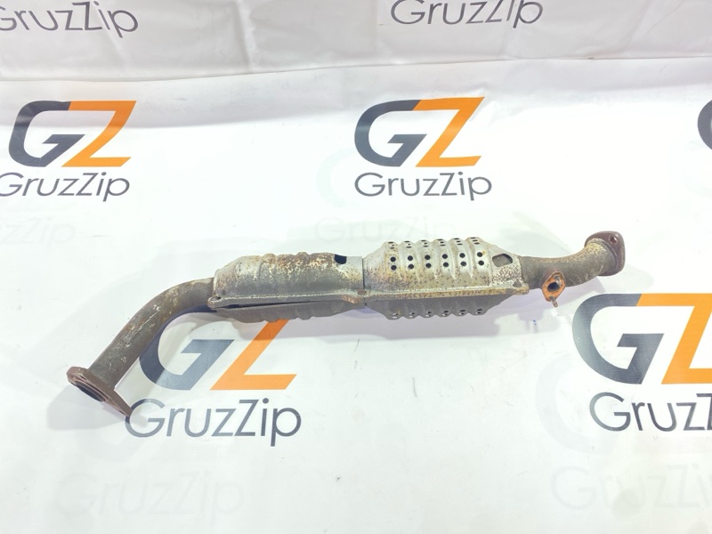 Катализатор Toyota Land Cruiser Cygnus UZJ100W 2UZ-FE 1999 (б/у)