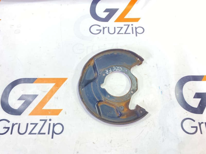 Щиток тормозного механизма Toyota Land Cruiser Cygnus UZJ100W 2UZ-FE 1999 передний правый (б/у)