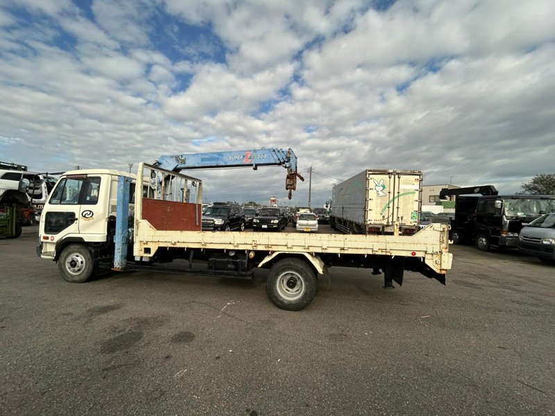 Кузов бортовой. Nissan Diesel Condor MK210 FE6 1994 (б/у)