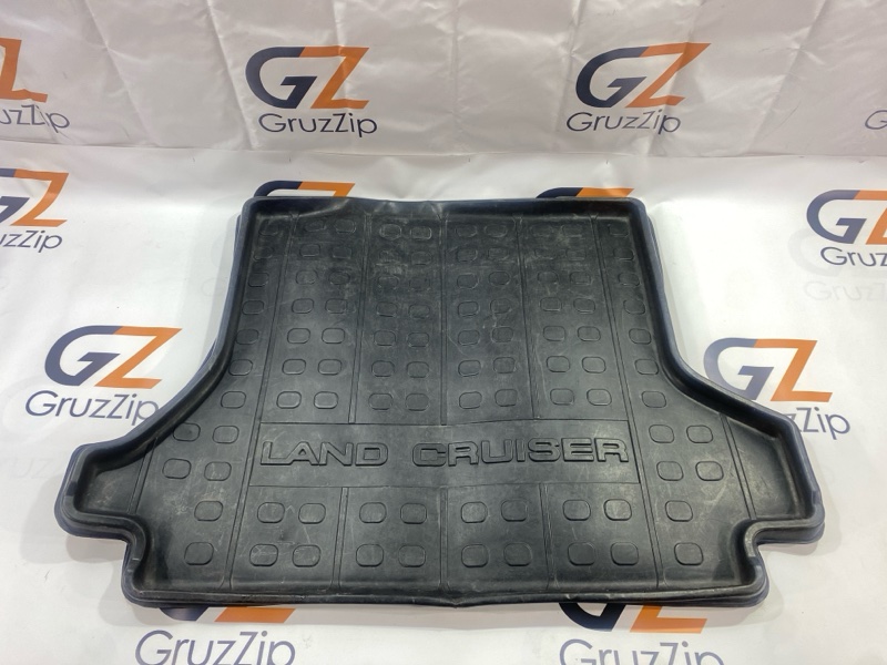 Коврик в багажник Toyota Land Cruiser Cygnus UZJ100W 2UZ-FE 2000 (б/у)