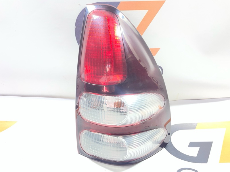 Стоп-сигнал Toyota Land Cruiser Prado GRJ121W 1GR-FE 2007 задний правый (б/у)