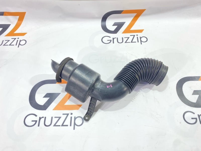 Патрубок воздушного фильтра Toyota Tacoma GRN245 1GR-FE 2007 (б/у)