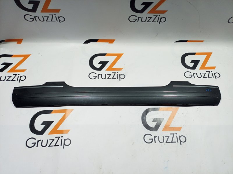 Накладка багажника Toyota Land Cruiser Cygnus UZJ100W 2UZ-FE 1999 (б/у)