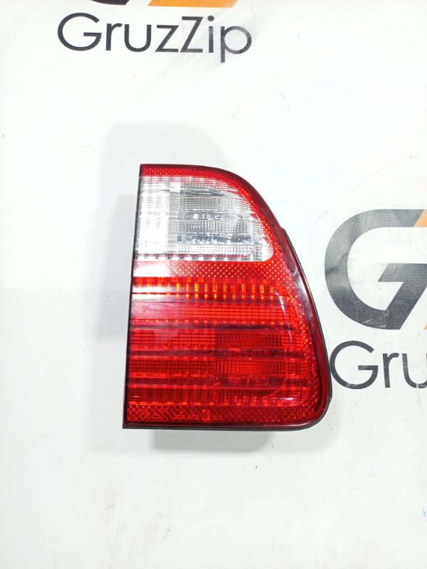 Стоп-сигнал Toyota Land Cruiser Cygnus UZJ100W 2UZ-FE 1999 левый (б/у)