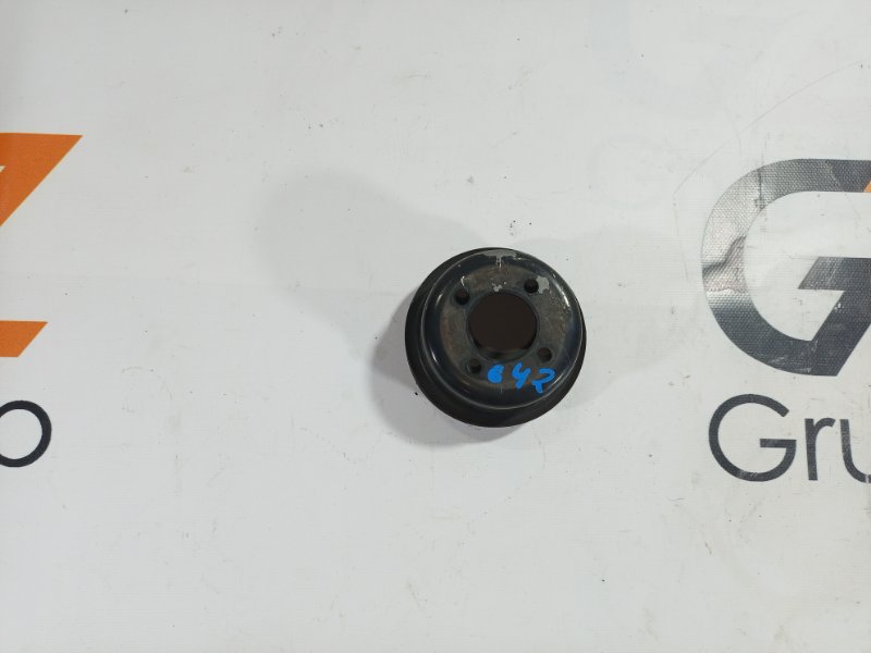 Шкив помпы Toyota Tacoma GRN245 1GR-FE 2008 (б/у)