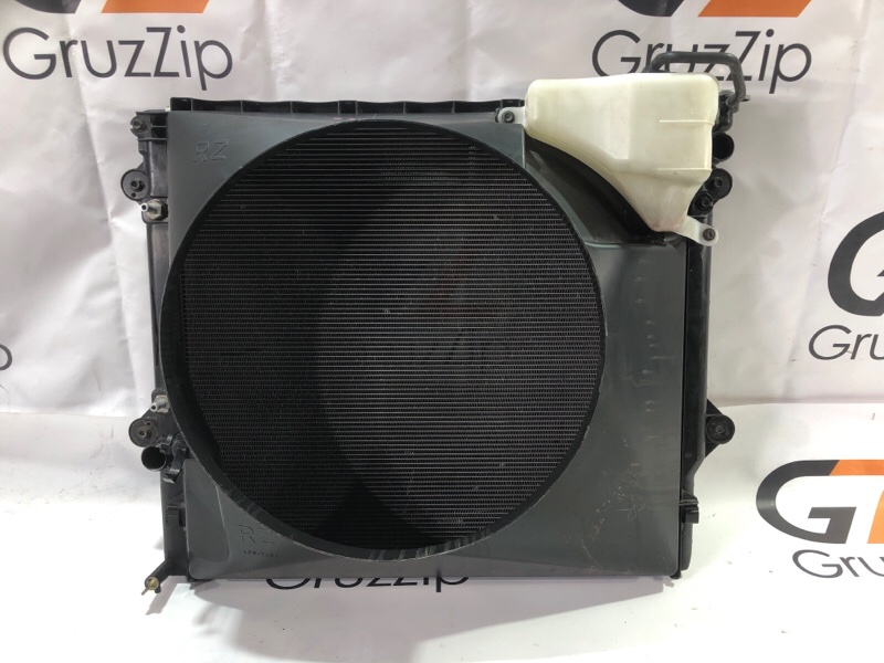 Радиатор ДВС Toyota Hilux Surf TRN215W 2TR-FE 2005 (б/у)