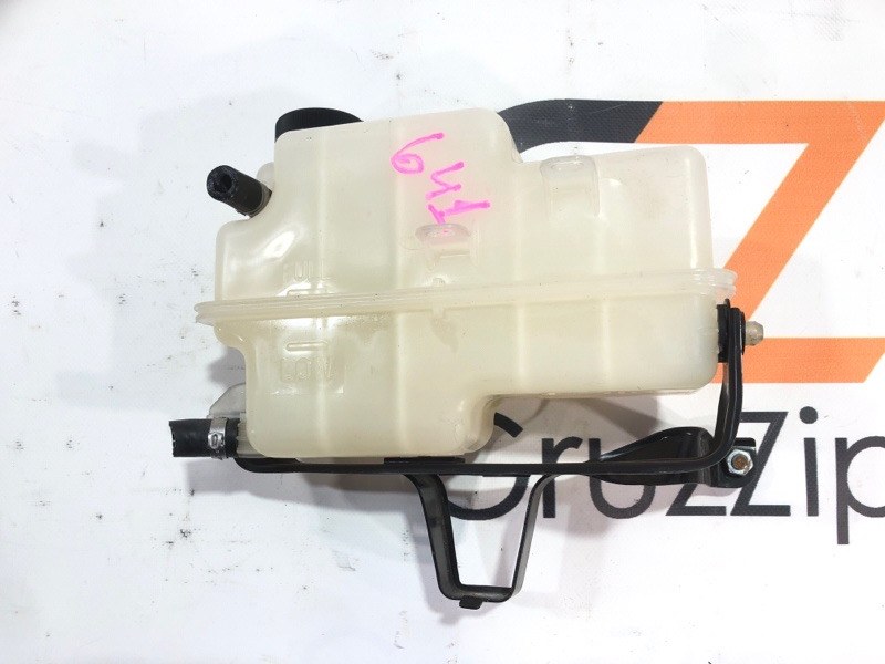 Бачок расширительный Toyota Land Cruiser Cygnus UZJ100W 2UZ-FE 1999 (б/у)