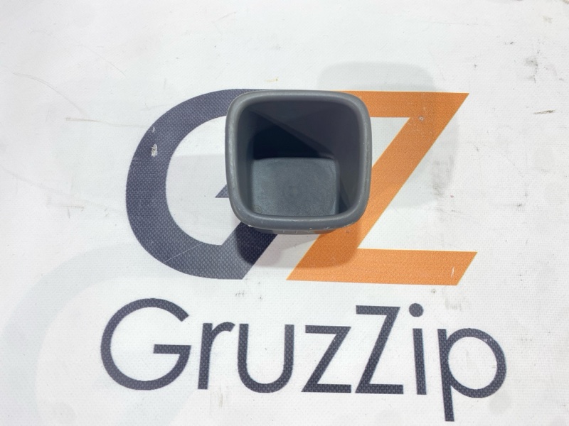 Подстаканник Toyota Land Cruiser Prado GRJ120W 1GR-FE 2007 (б/у)