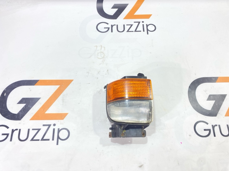 Габарит Nissan Diesel Big Thumb CG48 GE13T 2004 правый (б/у)