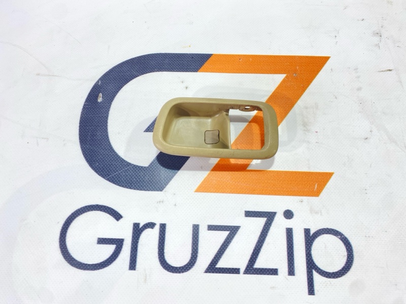 Накладка ручки двери Toyota Land Cruiser Cygnus UZJ100W 2UZ-FE 1999 левая (б/у)