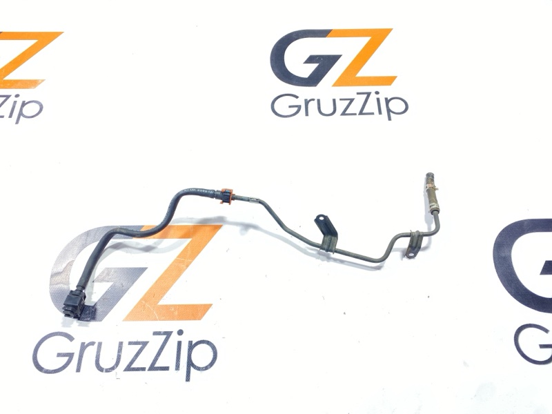 Топливная трубка Toyota Land Cruiser UZJ200W 2UZ-FE 2008 (б/у)