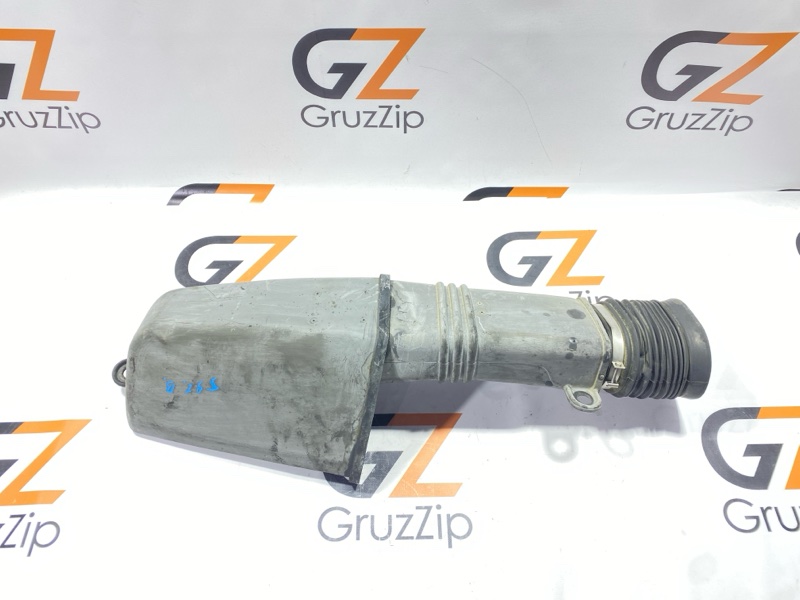 Воздухозаборник Isuzu Giga CXZ72 12PD1 1990 (б/у)
