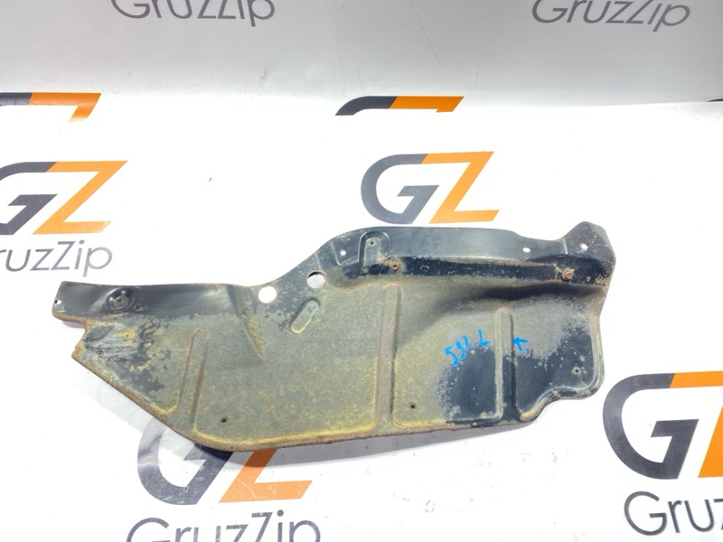 Защита двигателя Isuzu Giga CXZ72 12PD1 1990 левая (б/у)