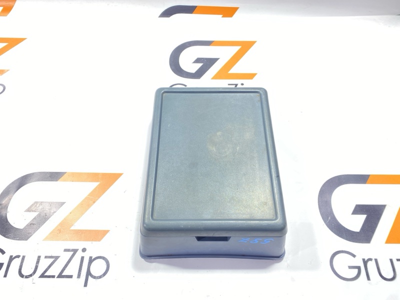 Бардачок между сидений Isuzu Giga CXZ72 12PD1 1990 (б/у)