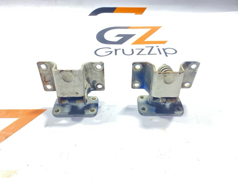 Петля двери Isuzu Giga CXZ72 12PD1 1990 передняя левая (б/у)
