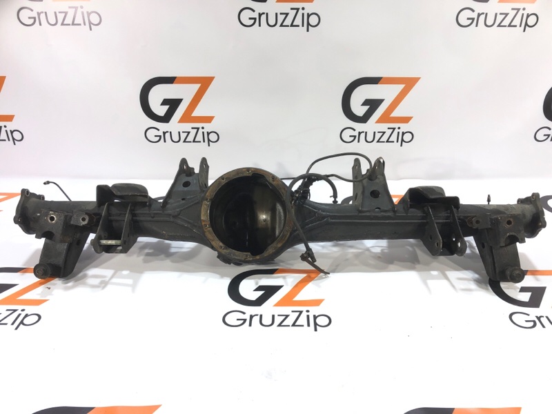 Чулок моста Toyota Land Cruiser Cygnus UZJ100W 2UZ-FE 1999 задний (б/у)