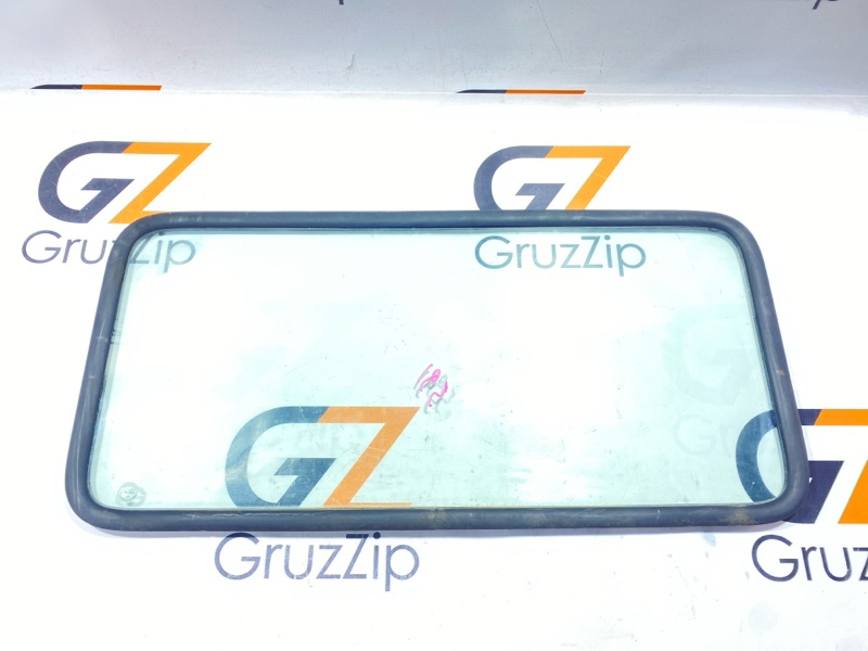 Стекло спальника Isuzu Forward FRR34 6HK1 2003 (б/у)