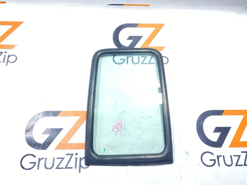 Стекло спальника Isuzu Forward FRR34 6HK1 2003 правое (б/у)