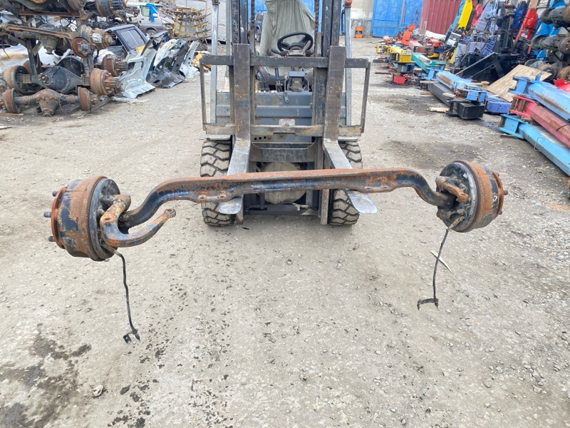 Балка Isuzu Forward Juston NRR32 6HE1 1995 передняя (б/у)