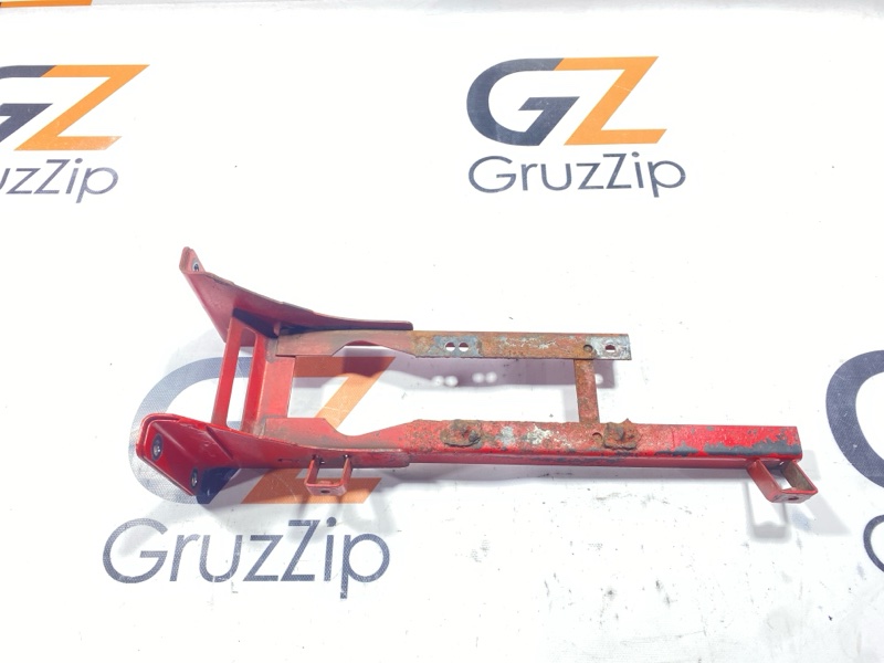 Крепление воздушного фильтра Isuzu Forward FRR32 6HE1T 1998 (б/у)