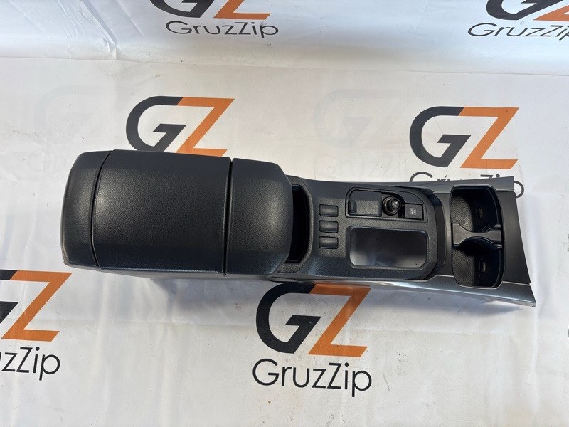 Бардачок между сидений Toyota Hilux Surf GRN215 1GR-FE 2008 (б/у)