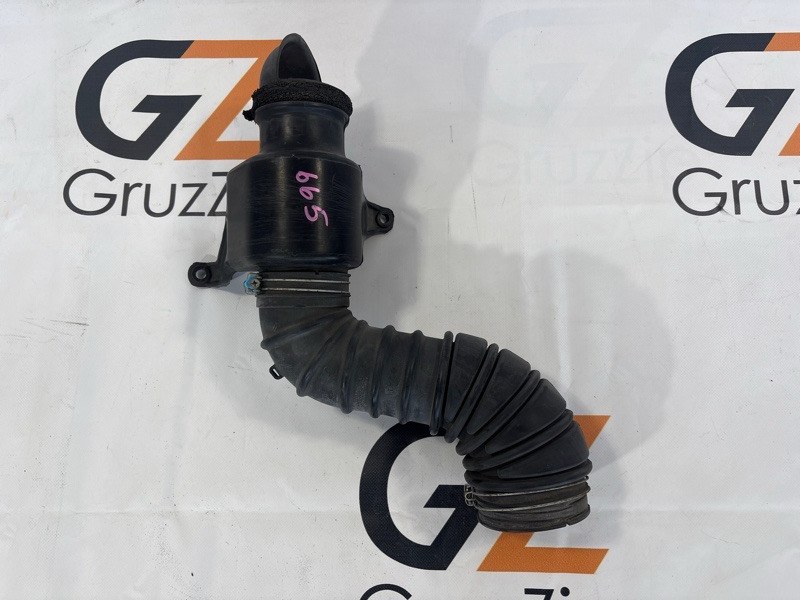 Патрубок воздушного фильтра Toyota Hilux Surf GRN215 1GR-FE 2008 (б/у)