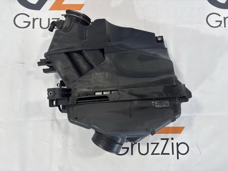 Корпус воздушного фильтра Toyota Hilux Surf GRN215 1GR-FE 2008 (б/у)