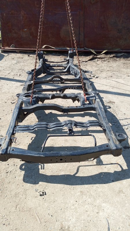 Рама Toyota Land Cruiser UZJ200W 2UZ-FE 2008 (б/у)