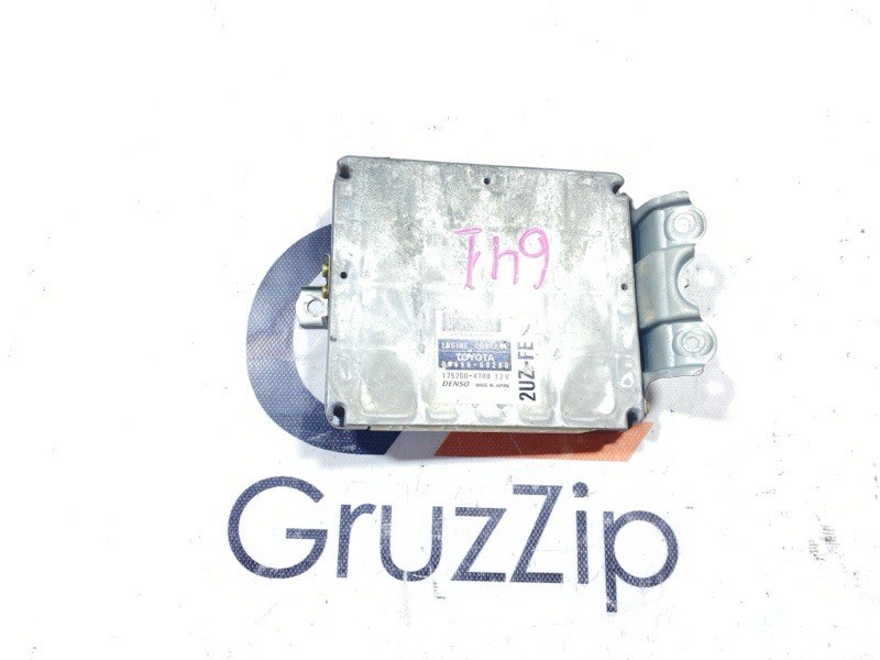 Блок управления Toyota Land Cruiser Cygnus UZJ100W 2UZ-FE 1999 (б/у)