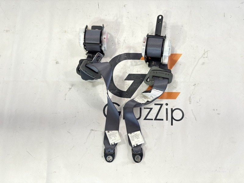 Ремень безопасности Toyota Land Cruiser Prado GRJ120W 1GR-FE 2008 задний (б/у)