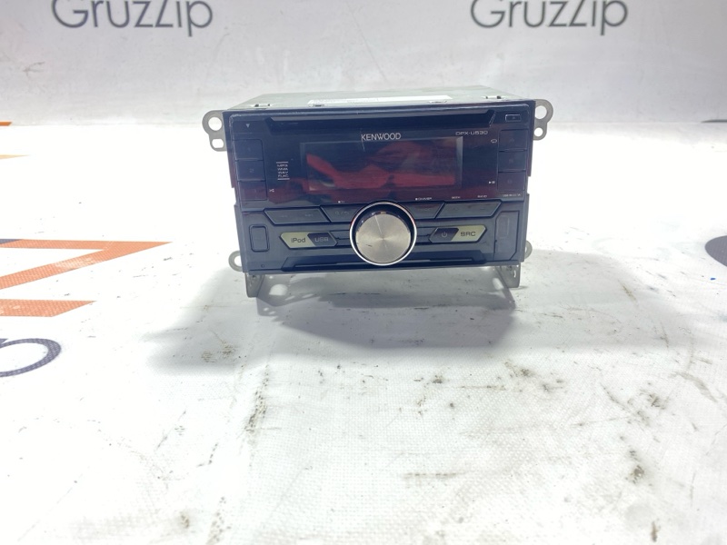 Магнитофон Toyota Hilux Surf KZN185W 1KZ-TE 1996 (б/у)