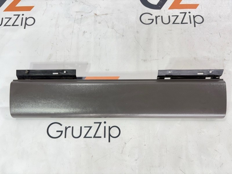 Накладка на торпедо Isuzu Giga CXZ72 12PD1 1992 (б/у)