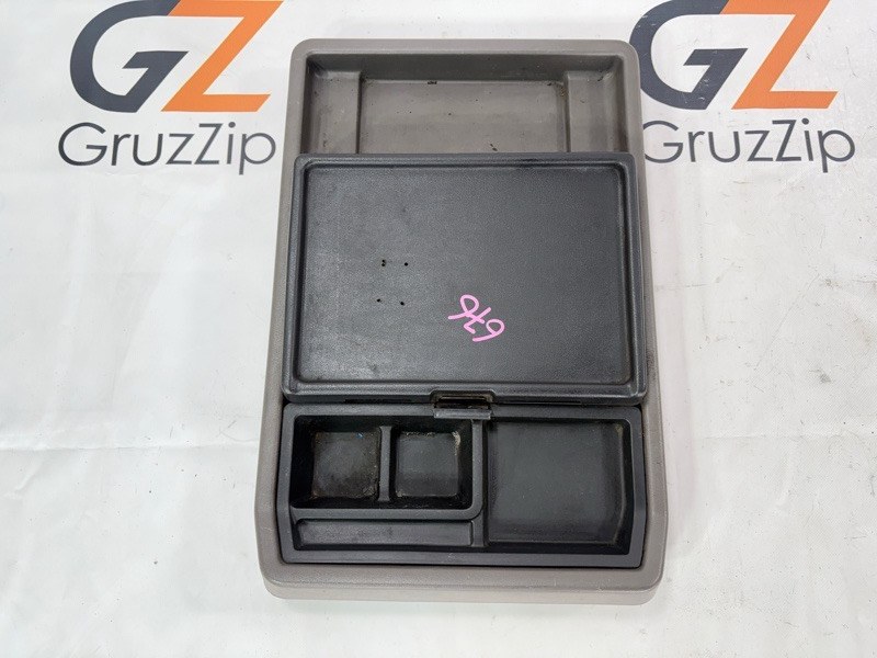 Бардачок между сидений Isuzu Giga CXZ72 12PD1 1992 (б/у)