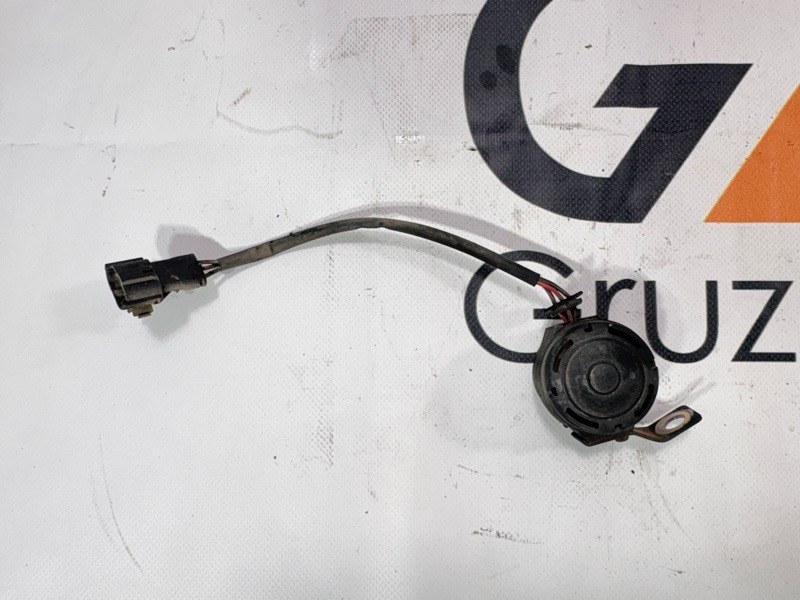 Сигнал Заднего ХОДА Isuzu Forward FRR32 6HE1 1994 (б/у)