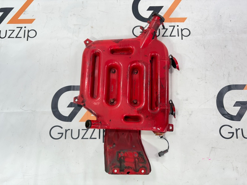 Бачок расширительный Isuzu Giga CYJ50W2 6WA1 1998 (б/у)