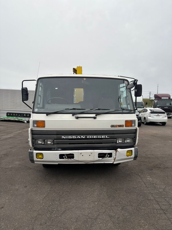 Кабина ( голая ). Nissan Diesel Condor CM87 FE6 1988 (б/у)